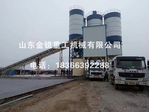 HLS120混凝土搅拌站